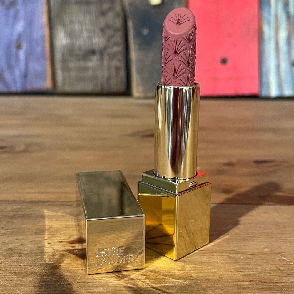 Estée Lauder Limited Edition Lipstick • STRICTLY CONFIDENTIAL